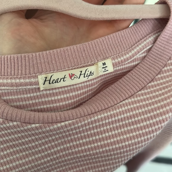 Pink and white cropped t-shirt - Picture 3 of 3